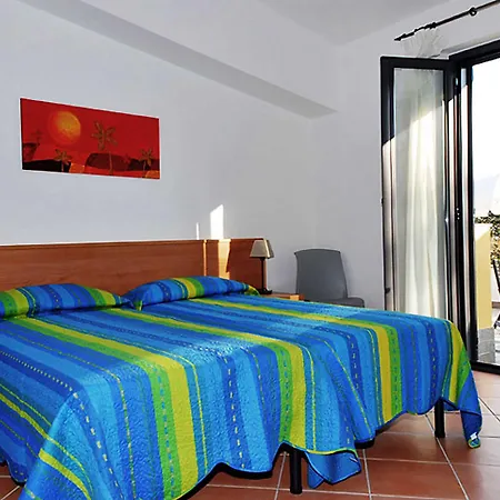 Hotel Verdeblu Country *